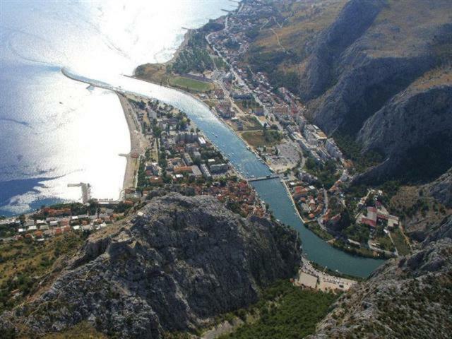 Natali Apartment Omis Exterior photo